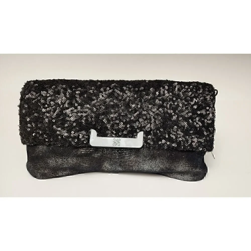 Simply Vera  Wang Sequins Evening Clutch Purse Metallic Accent. - Picture 13 of 13